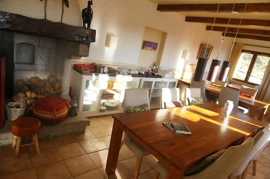 Bed and Breakfast Logis Coquelicot Riom-ès-Montagne