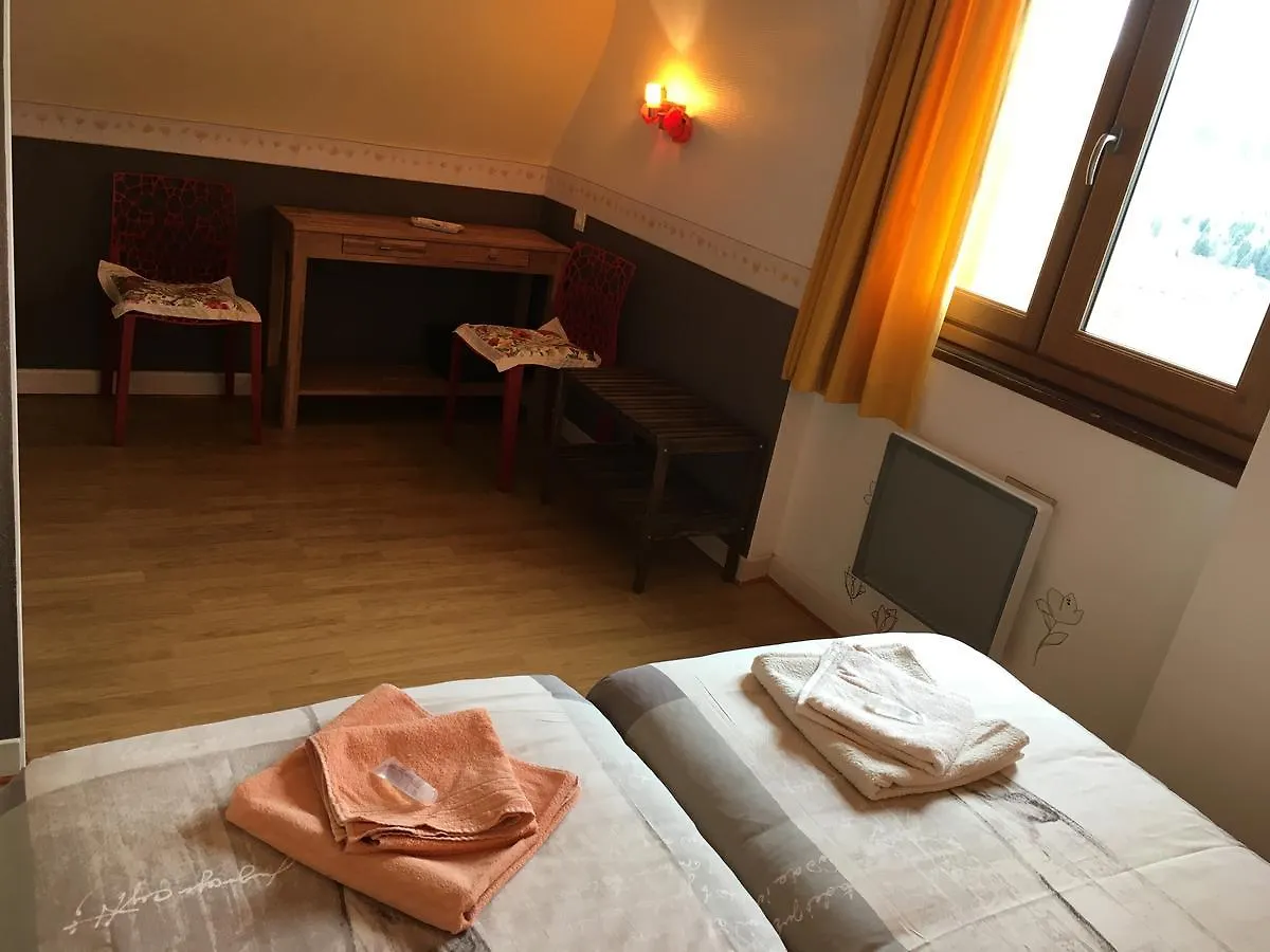 Logis Coquelicot Bed & Breakfast Riom-es-Montagnes