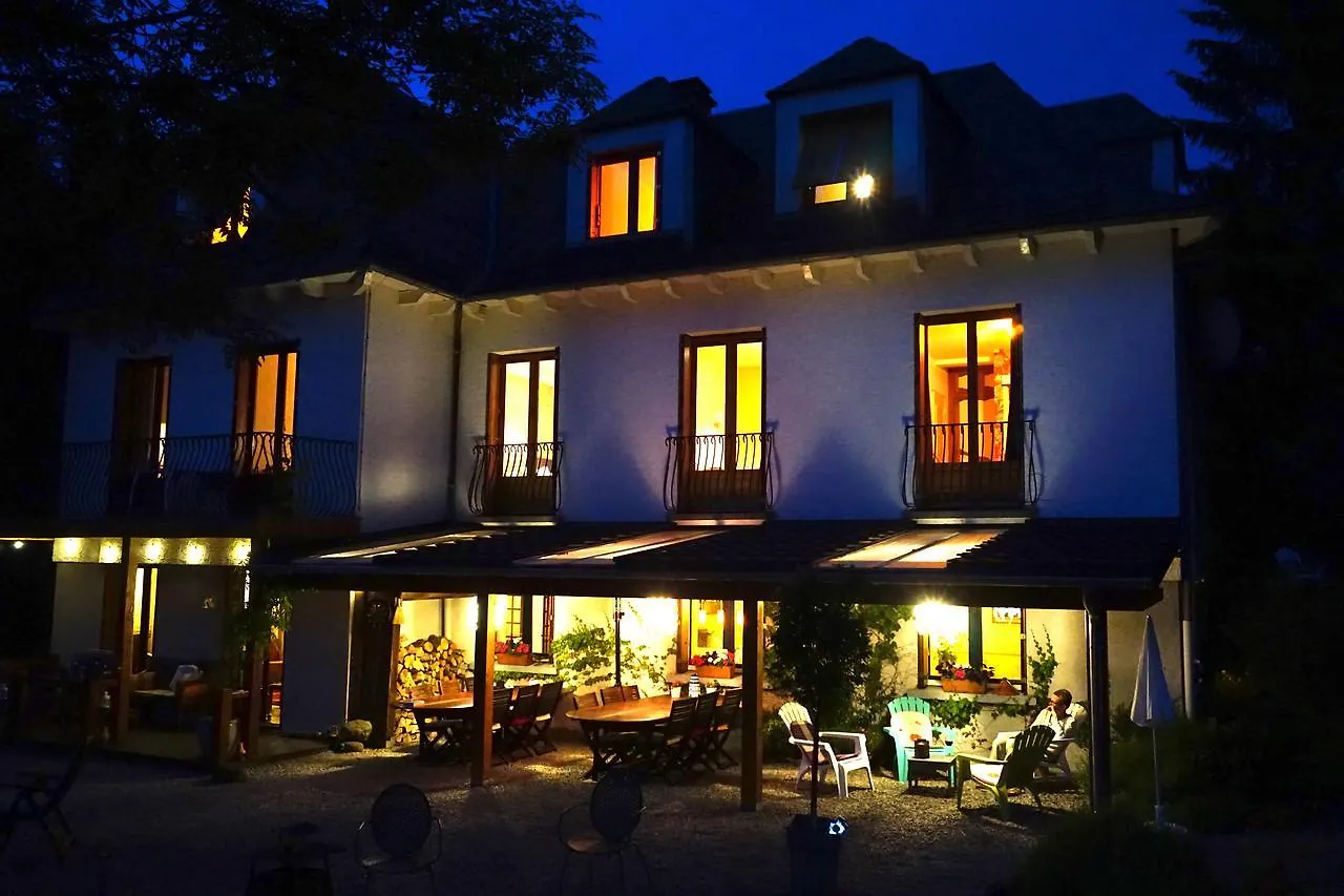 Logis Coquelicot Bed & Breakfast Riom-es-Montagnes France
