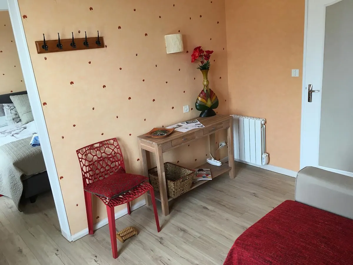 Logis Coquelicot Bed & Breakfast Riom-es-Montagnes
